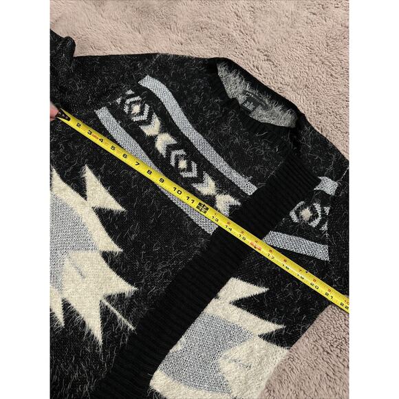 BCBG Cardigan Sweater Top Aztec Knit Open Drape Front Black Silver Long Sleeve S - Picture 5 of 7